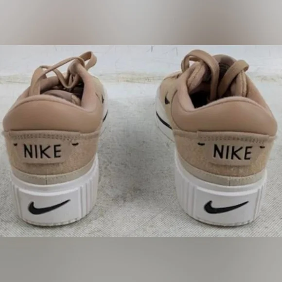 Nike Women's Court Legacy Lift Platform Sneakers Size US 7.5 NWOT MSRP 94.99 - Picture 6 of 10